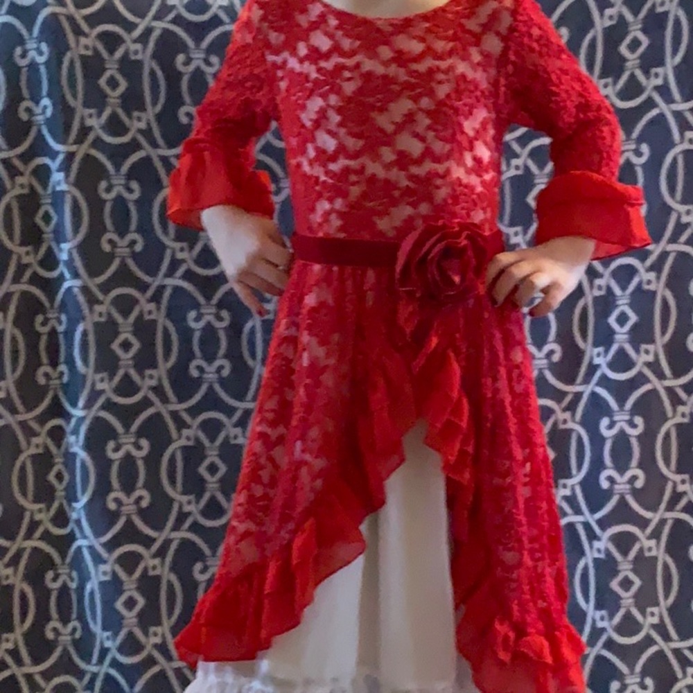 Red/white occasion dress